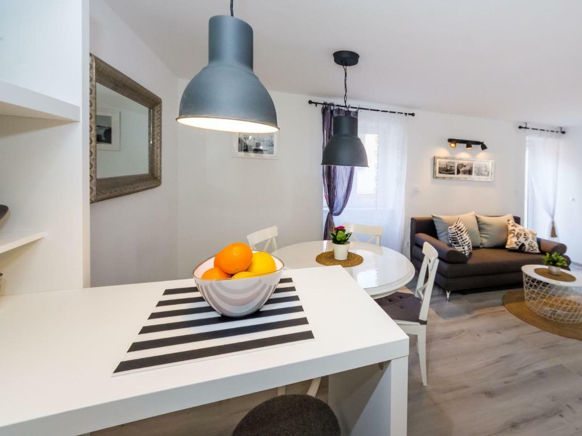 Navis Luxury Apartments โวดีเซ ภายนอก รูปภาพ
